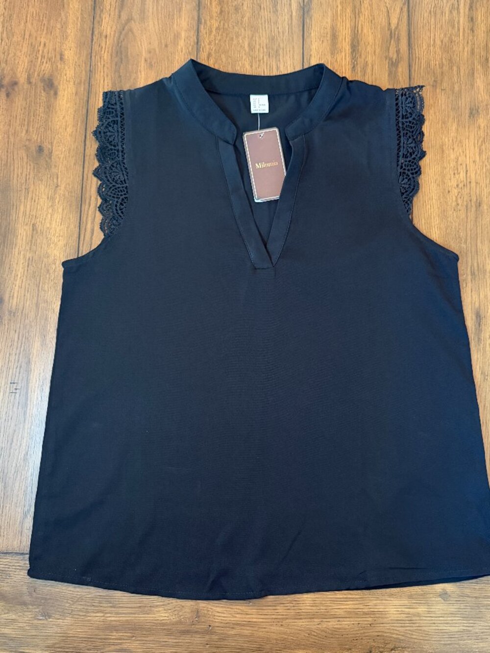NWT Milumia Black Lace Sleeve Top | Size Small | New With Tags